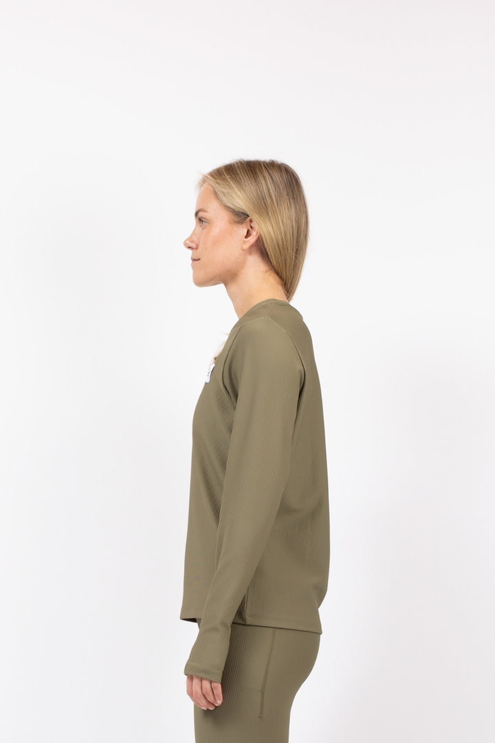 VERSA LOOSE FIT RIB TOP