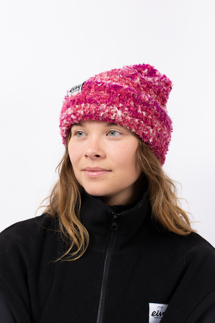 BOUCLE KNIT BEANIE