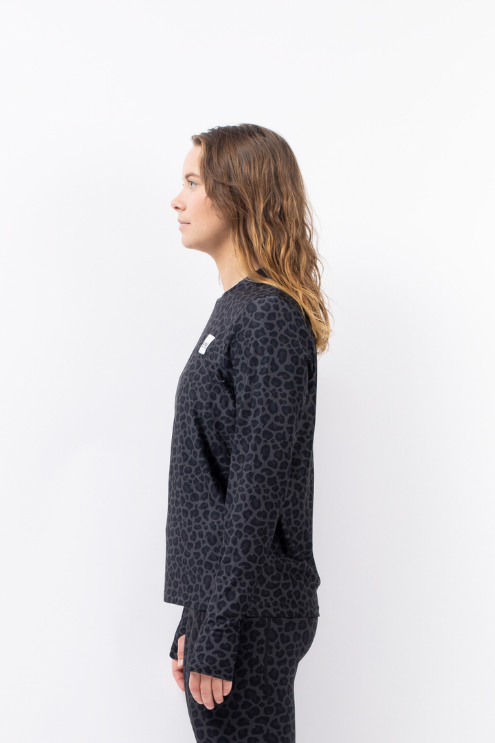 VERSA LOOSE FIT TOP