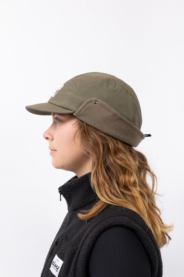 LIGHT MOUNTAIN CAP
