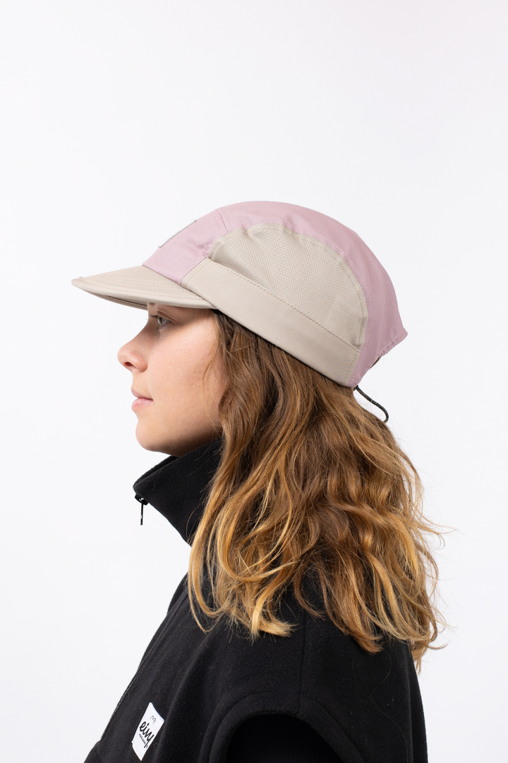 LIGHT STOW CAP