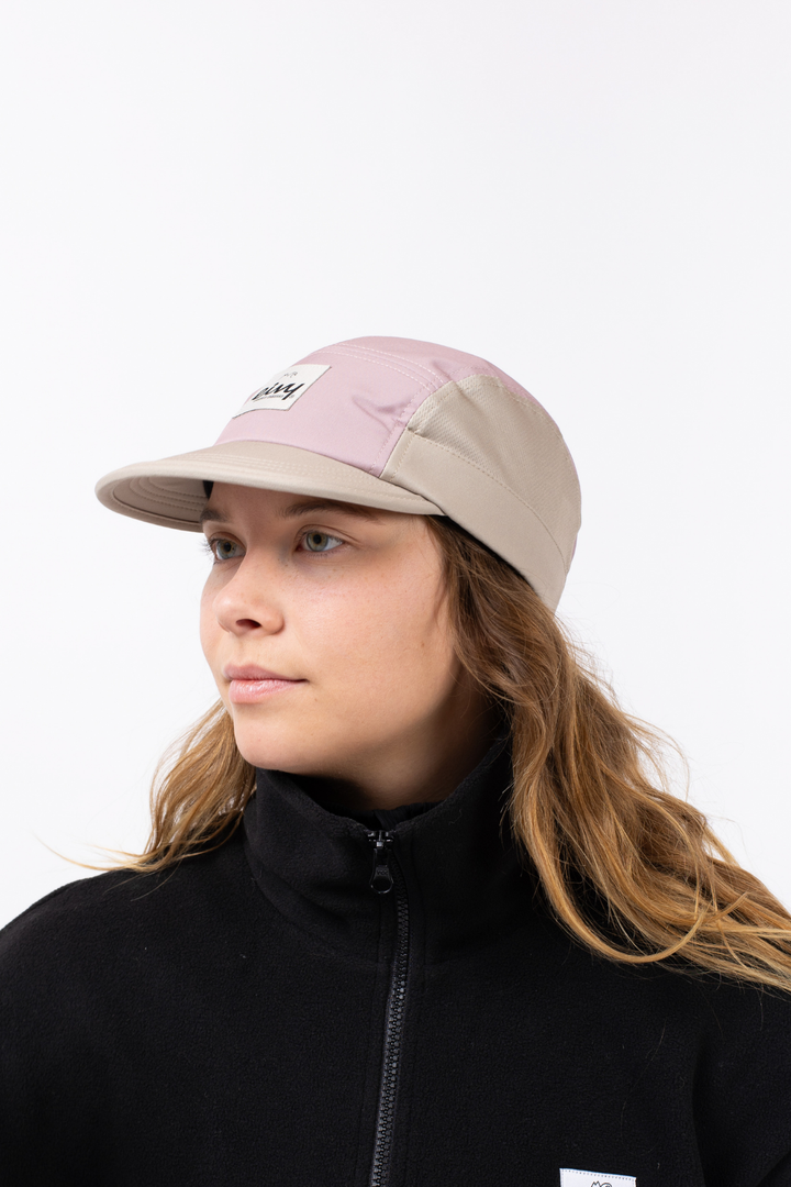 LIGHT STOW CAP