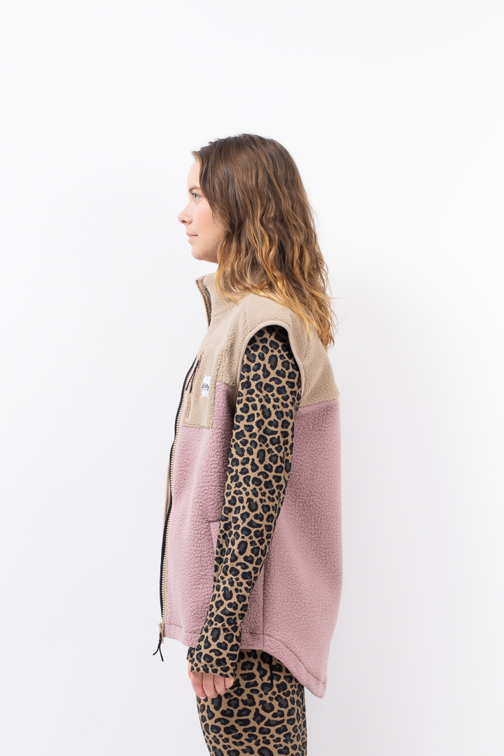 LUMBERJACKIE SHERPA VEST