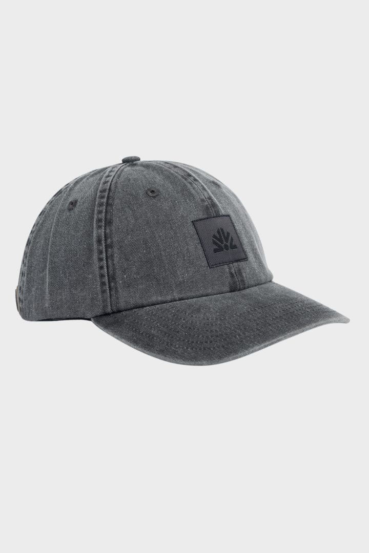 WASHED 6 PANEL STRAPBACK BLACK