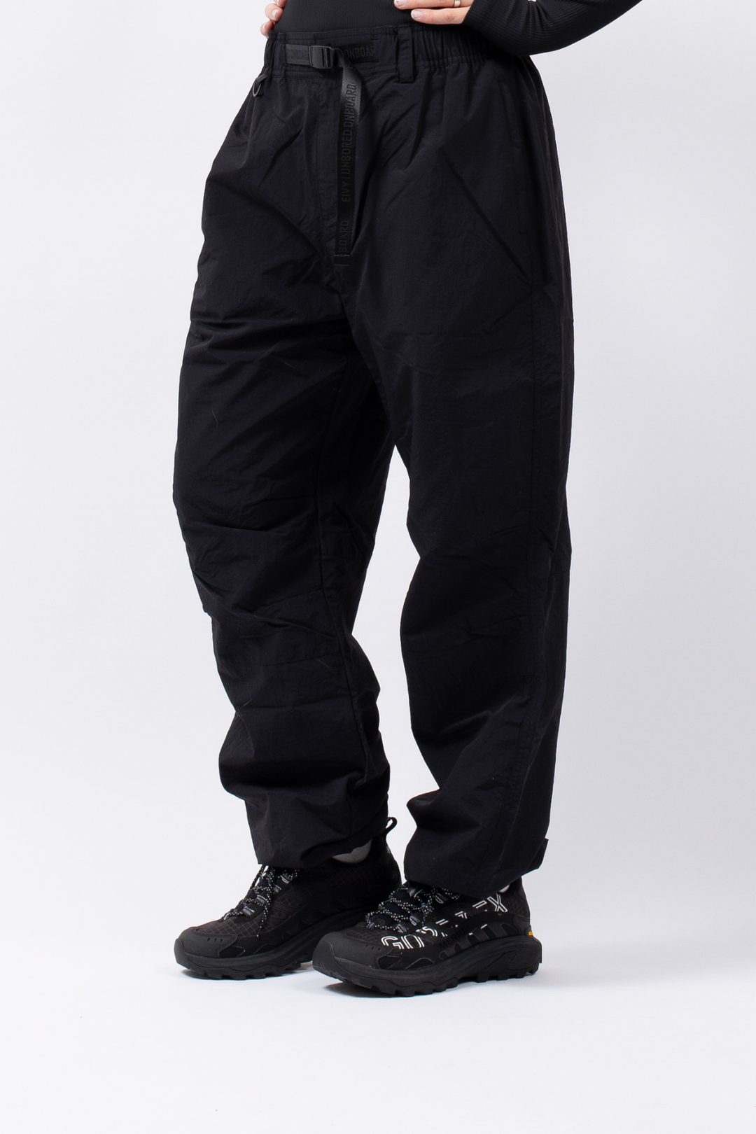 OVERSIZED OUTDOOR PANTS