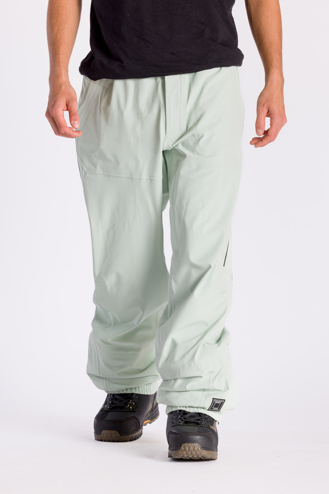 AXIAL PANT