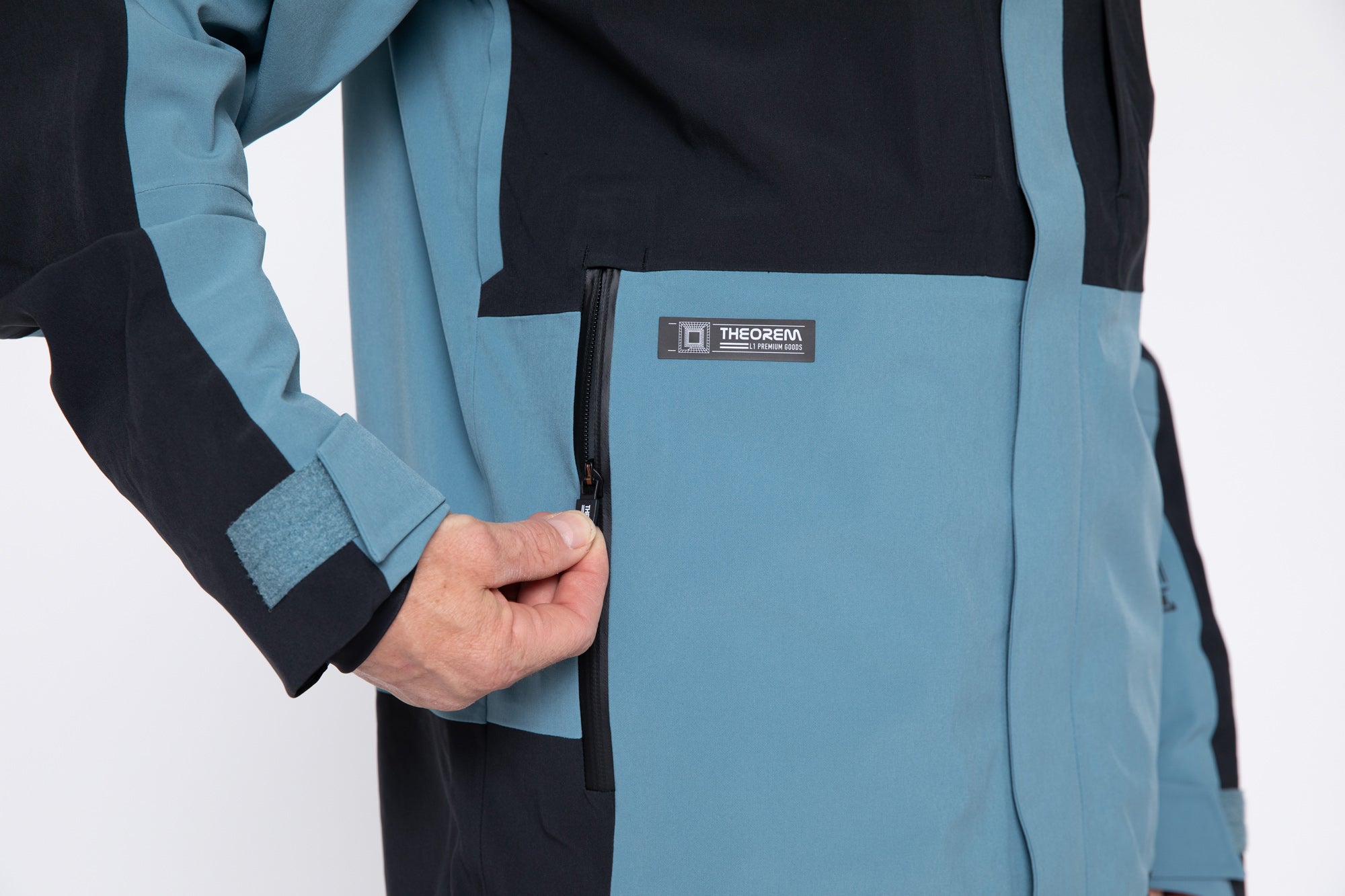 ALPHA JACKET – Foundry Distribution