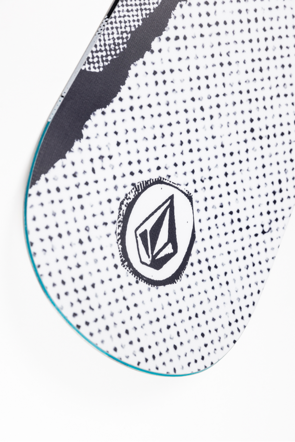Nitro x Volcom – Foundry Distribution Nitro x Volcom – Foundry Distribution