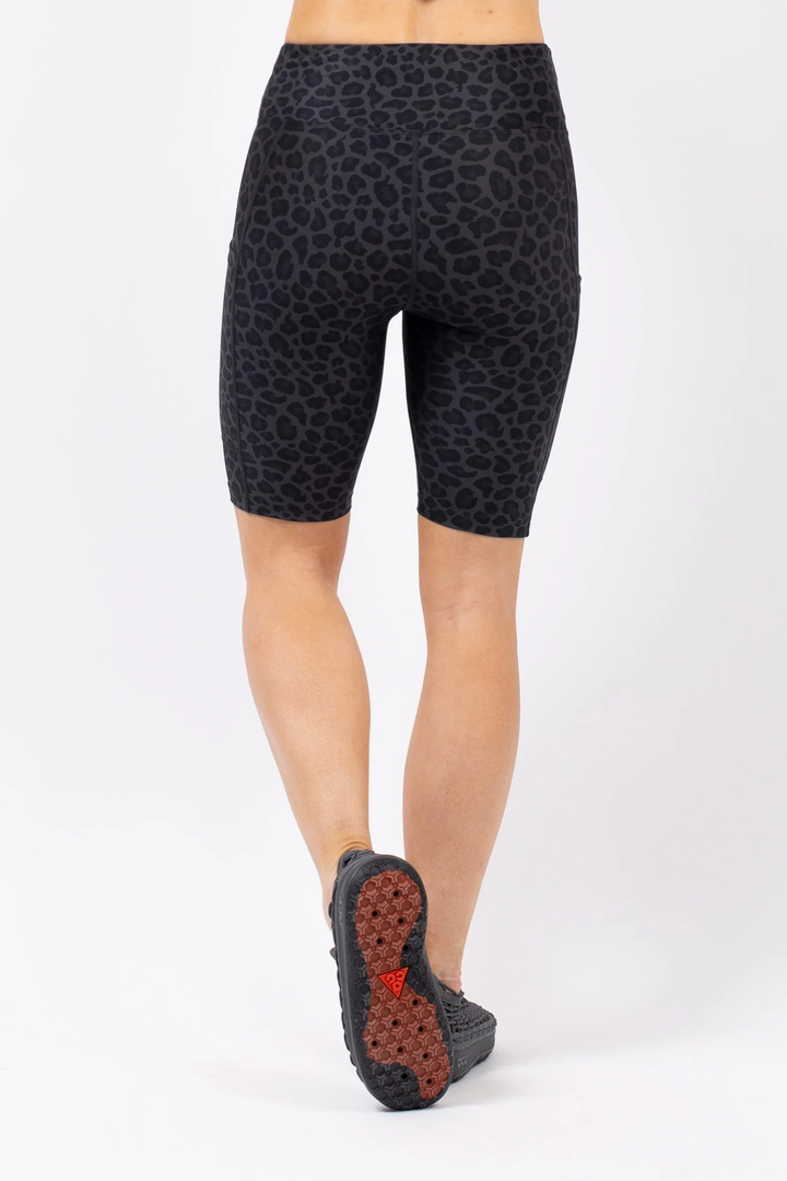 VENTURE BIKER SHORTS