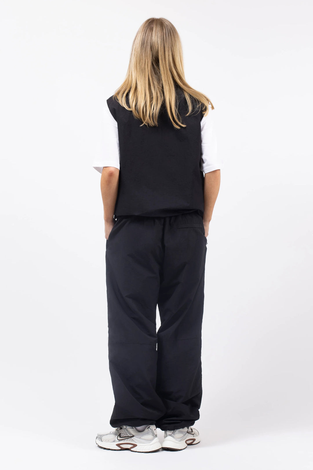 OVERSIZED OUTDOOR PANTS