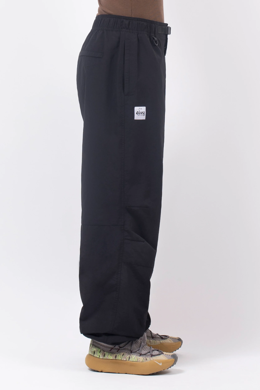 OVERSIZED OUTDOOR PANTS