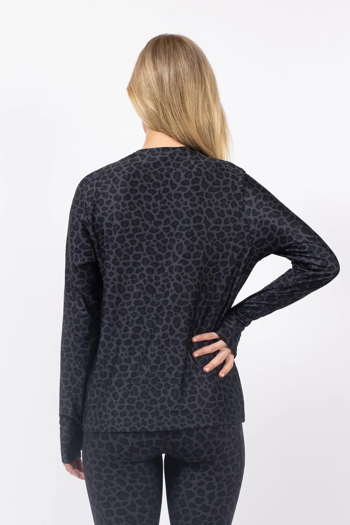 VERSA LOOSE FIT TOP