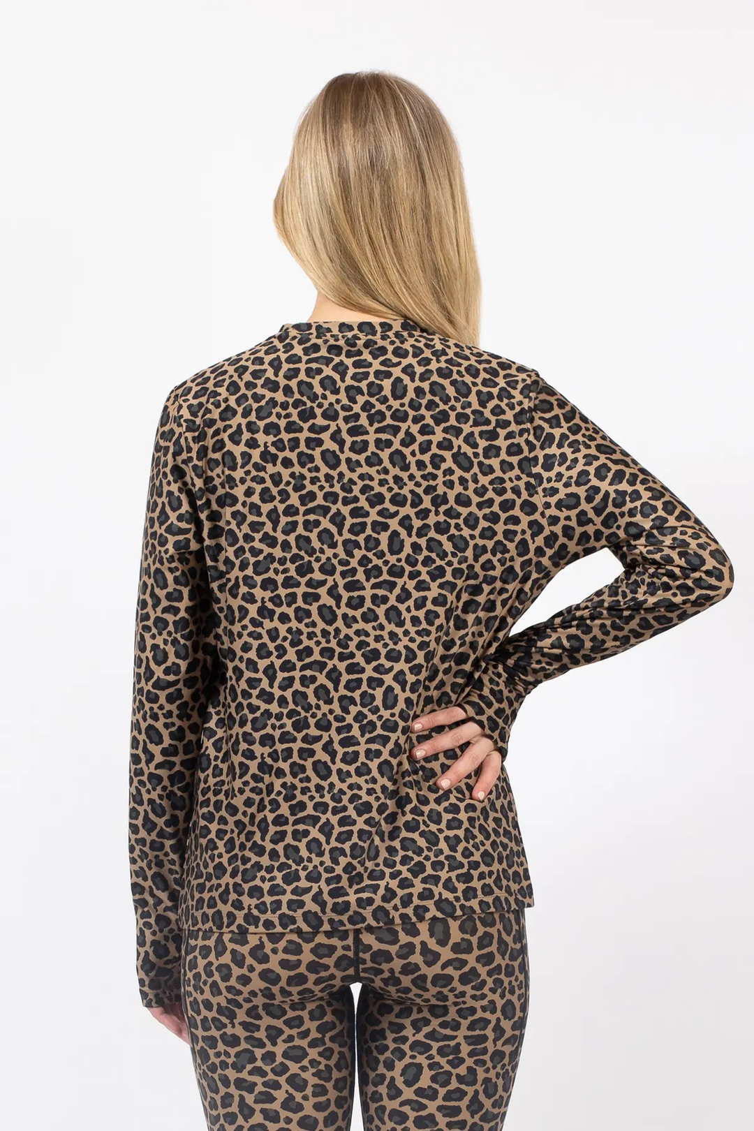VERSA LOOSE FIT TOP