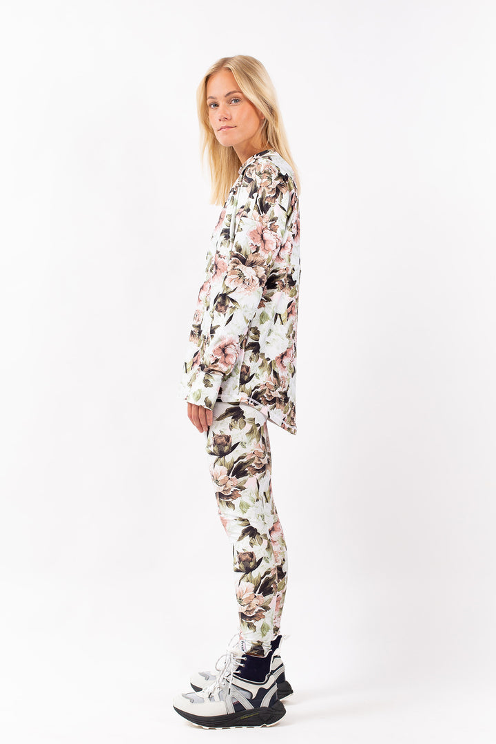 VENTURE TOP
