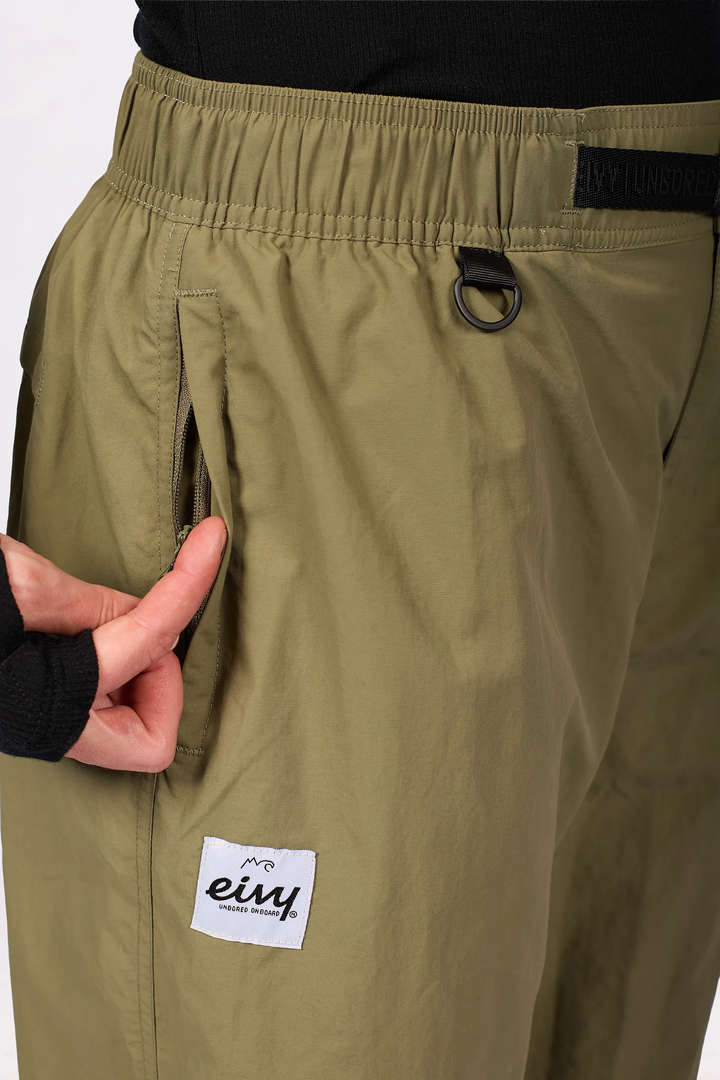 OVERSIZED OUTDOOR PANTS