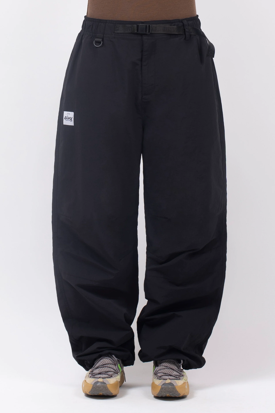 OVERSIZED OUTDOOR PANTS