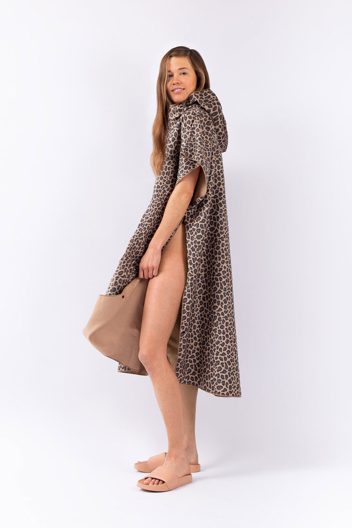 PACKABLE CHANGING ROBE
