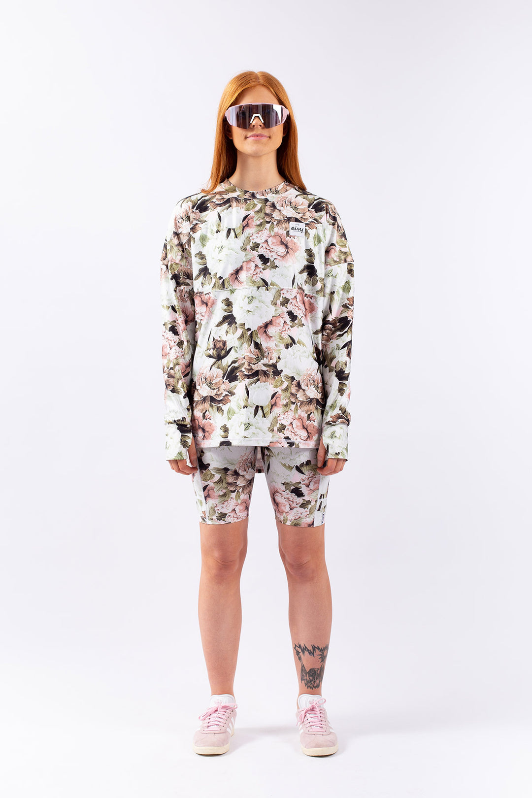 VENTURE TOP