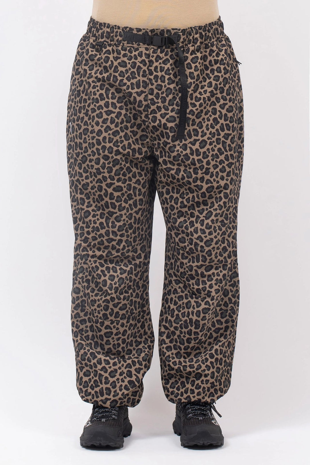 OVERSIZED OUTDOOR PANTS