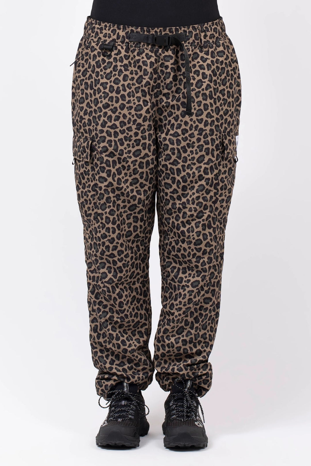 FITTED OUTDOOR PANTS