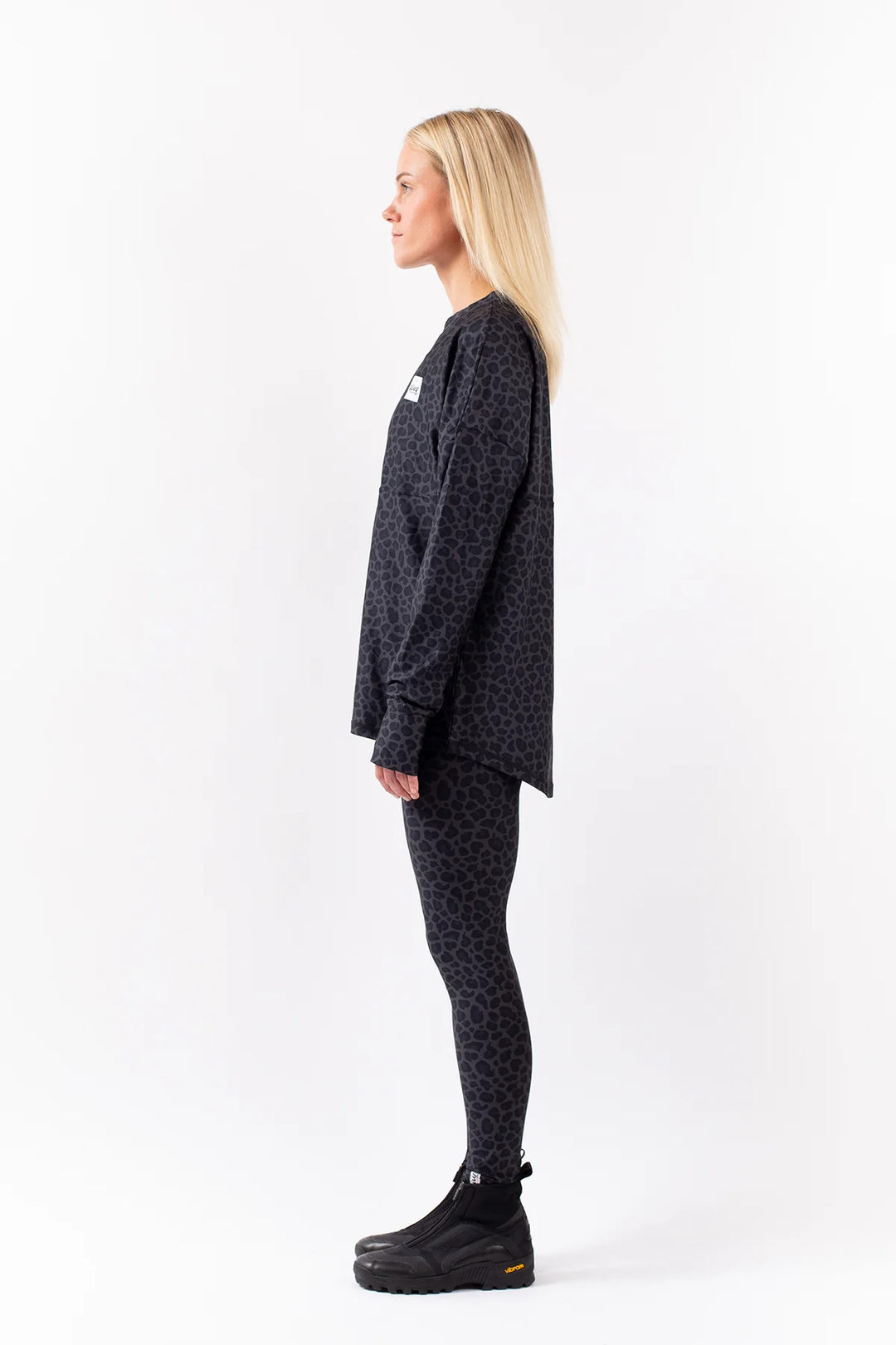 VENTURE TOP
