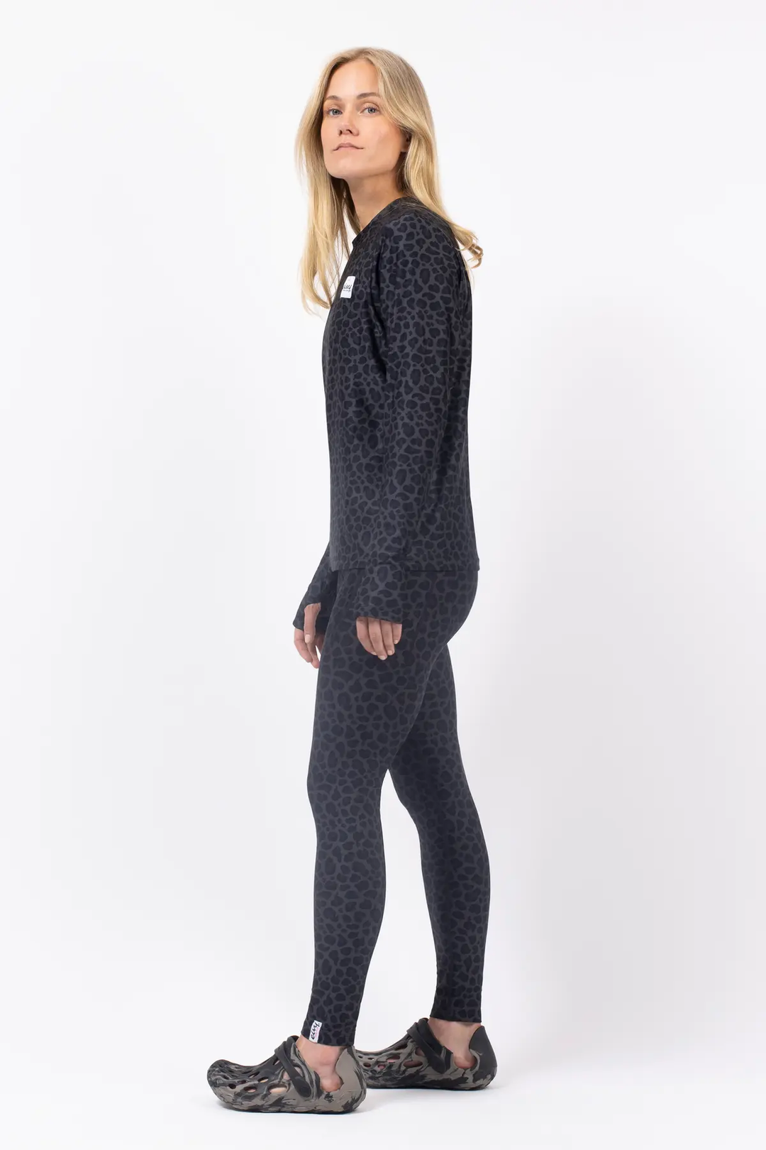 VERSA LOOSE FIT TOP
